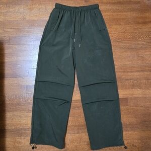 Cider Army Green Parachute Pants XS/26 Women's Wide Leg Baggy Loose Cargo Pants